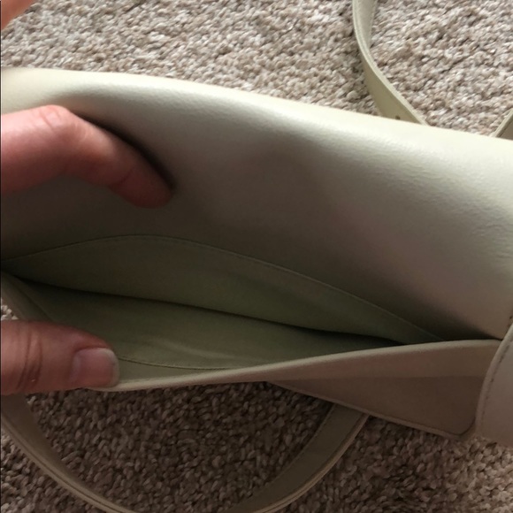 Never been used cream colored Nine West purse❤️ - Picture 5 of 6